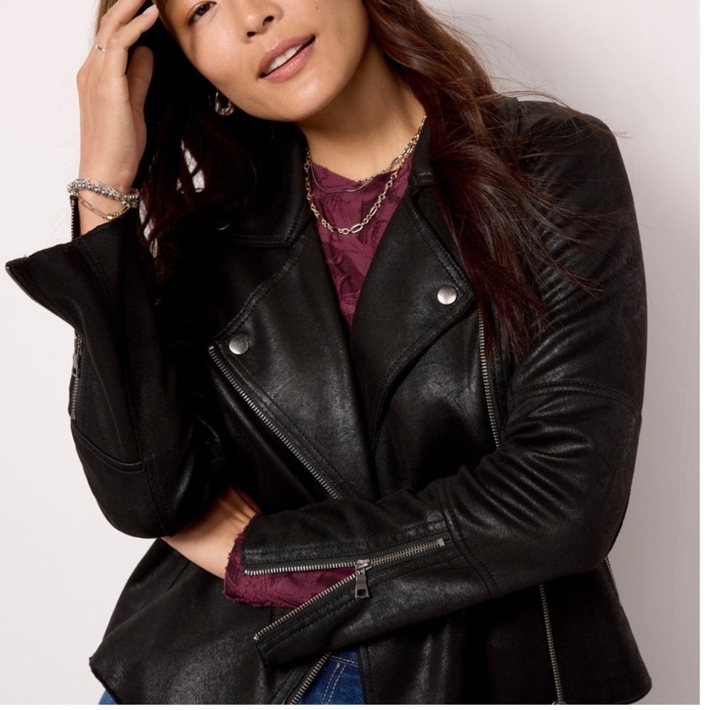 Evereve Marren Black Textured Vegan Leather Moto Jacket Asymmetrical Zip Biker M